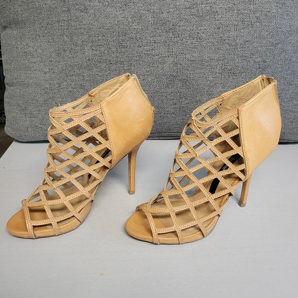 Kensie Heels